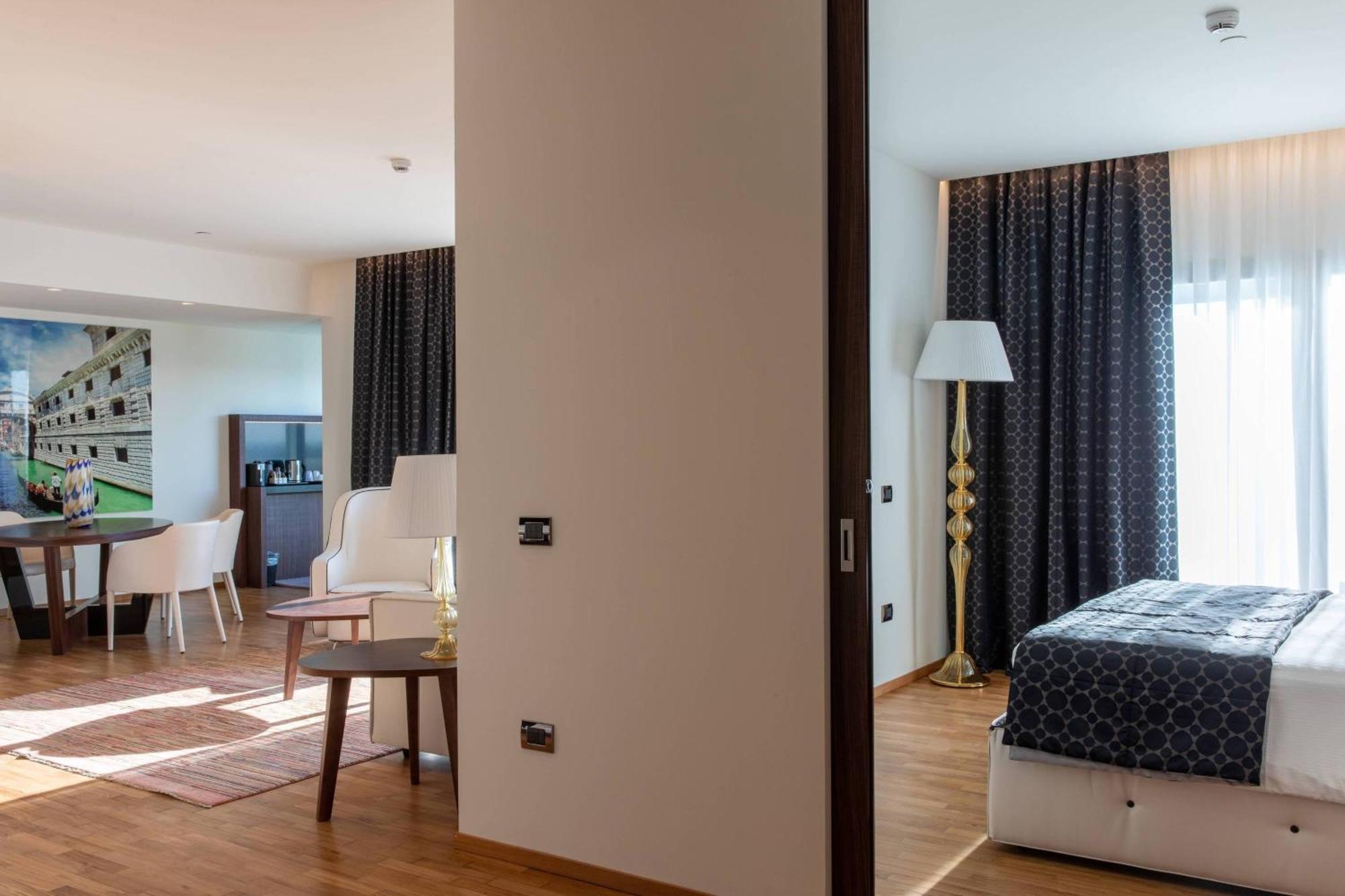 Courtyard By Marriott Venice Airport Tessera Εξωτερικό φωτογραφία